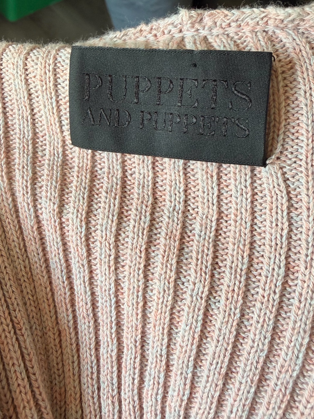 New Puppets And Puppets 100% Cotton Rubbed Knit Sweater Size Medium Tan — image 3 of 8